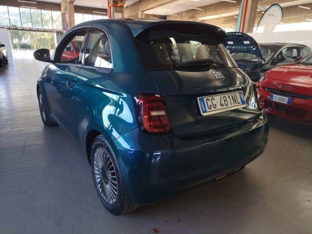 FIAT 500E BERLINA 42 KWH ICON MY22 - foto 7