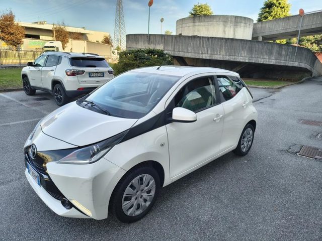 TOYOTA AYGO 1.0 VVT-I 69 CV 5 PORTE X-PLAY N - foto 7