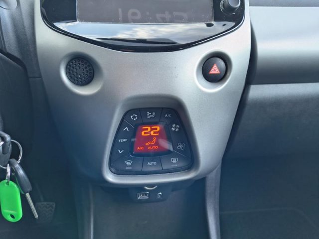 TOYOTA AYGO 1.0 VVT-I 69 CV 5 PORTE X-PLAY N - foto 15