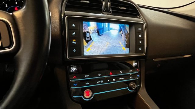 JAGUAR F-PACE 2.0 D 180 CV AWD AUT. PRESTIGE - foto 11