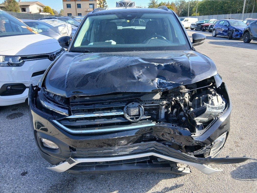 Immagine di VOLKSWAGEN T-Cross 1.0 TSI 110 CV DSG R-Line del 12/2020 km 90622