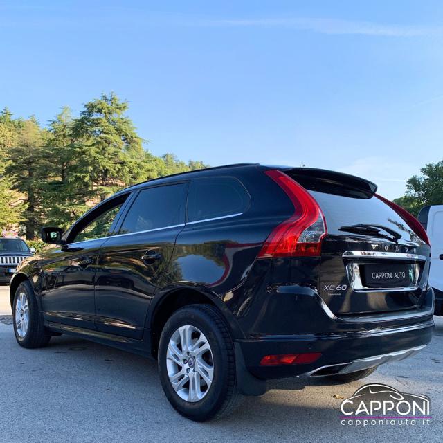 VOLVO XC60 D4 AWD - foto 5