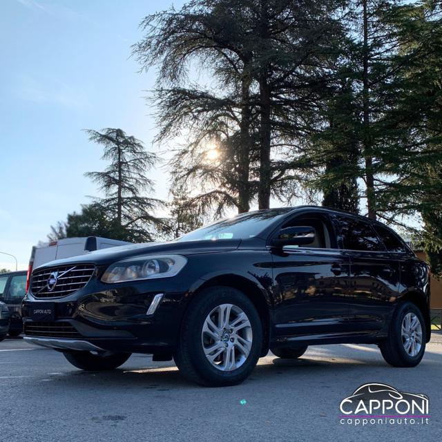 VOLVO XC60 D4 AWD - foto 3