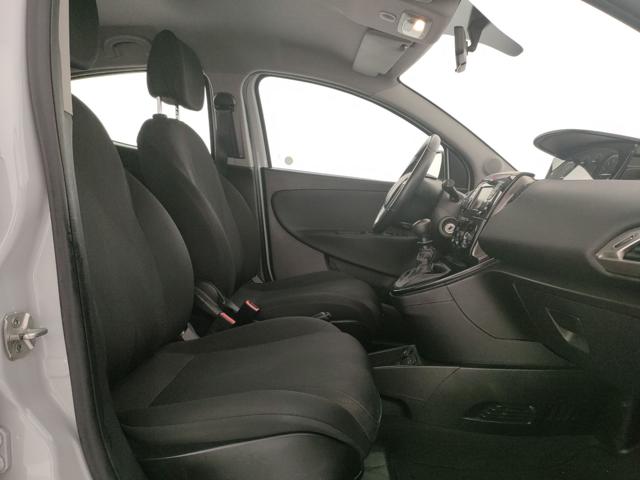 LANCIA YPSILON 1.0 FIREFLY 5 PORTE S&S HYBRID E - foto 6