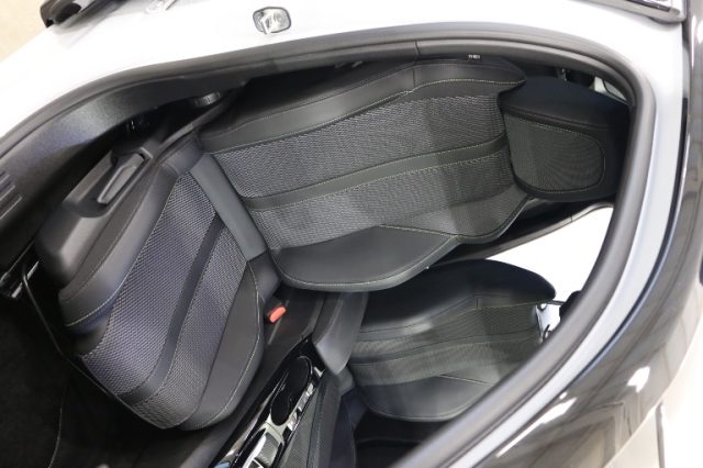 PEUGEOT 2008 136 DCS6 GT - foto 11