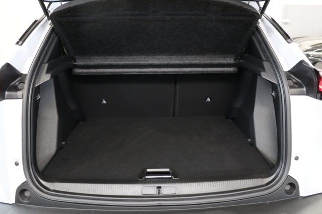 PEUGEOT 2008 136 DCS6 GT - foto 17