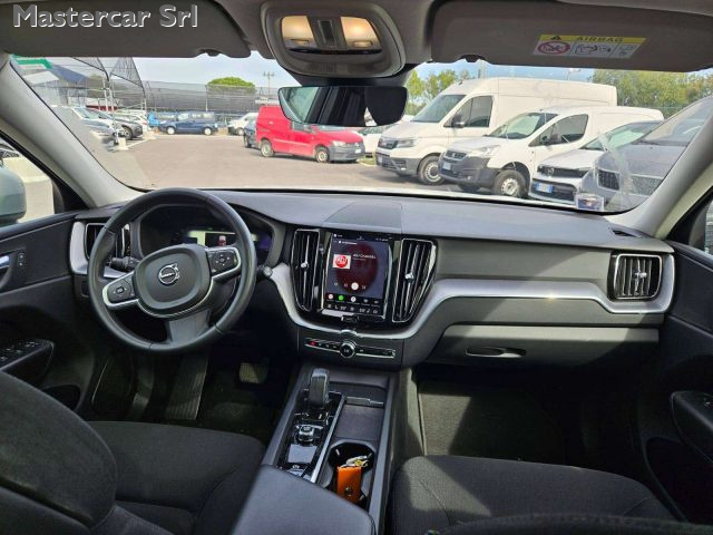VOLVO XC60 XC60 2.0 T6 RECHARGE PHEV INSCRI - foto 13