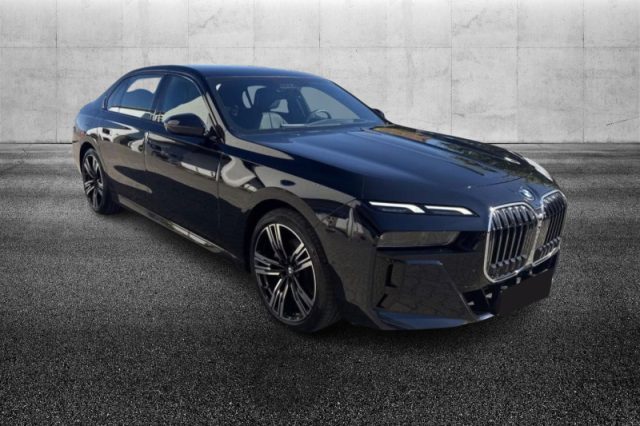 BMW 740 D XDRIVE MSPORT - foto 2