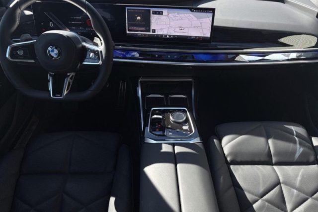 BMW 740 D XDRIVE MSPORT - foto 5