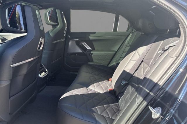 BMW 740 D XDRIVE MSPORT - foto 8
