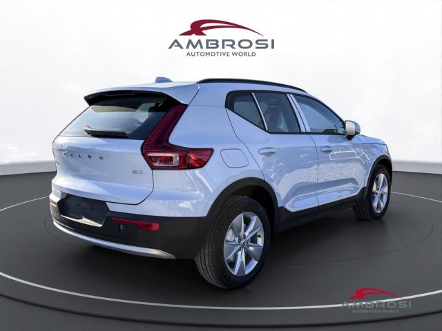 VOLVO XC40 B3 MILD HYBRID BENZINA ESSENTIAL - foto 3