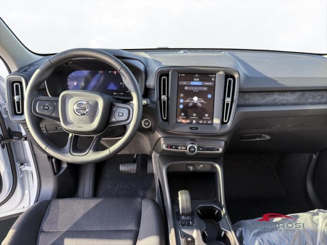 VOLVO XC40 B3 MILD HYBRID BENZINA ESSENTIAL - foto 12