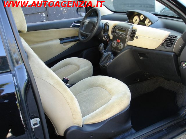 LANCIA YPSILON 1.2 - foto 11