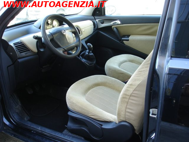 LANCIA YPSILON 1.2 - foto 9
