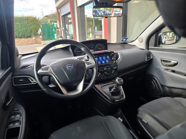 LANCIA YPSILON 1.0 FIREFLY 5 PORTE S&S HYBRID E - foto 19