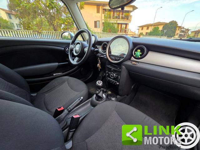 MINI COOPER D MINI III R56 1.6 112CV FL - foto 11