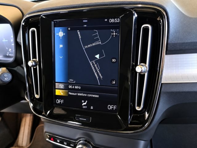 VOLVO XC40 T4 RECHARGE PLUG-IN HYBRID INSCR - foto 8