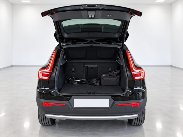 VOLVO XC40 T4 RECHARGE PLUG-IN HYBRID INSCR - foto 12
