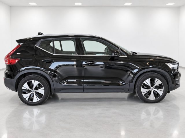 VOLVO XC40 T4 RECHARGE PLUG-IN HYBRID INSCR - foto 4