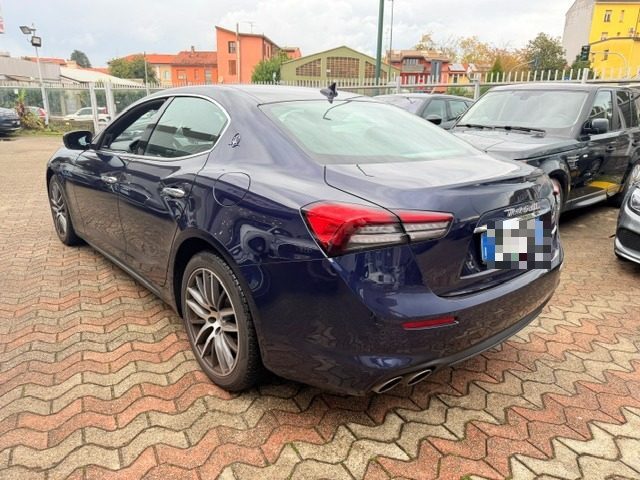MASERATI GHIBLI L4 330 CV MHEV - foto 6