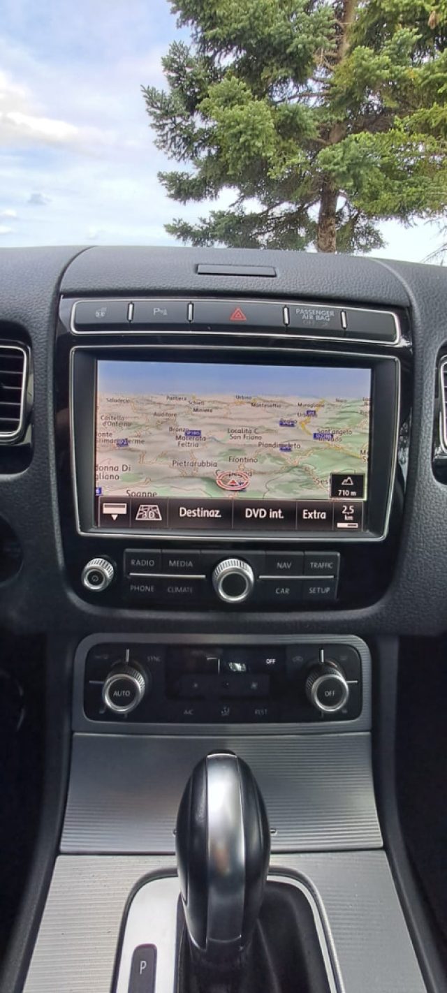 VOLKSWAGEN TOUAREG 3.0 TDI V6 TIPTRONIC BLUEMOTION  - foto 11