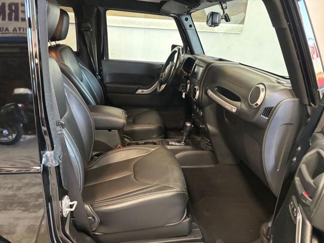 JEEP WRANGLER 2.8 CRD DPF JK EDITION + SOFT TO - foto 10