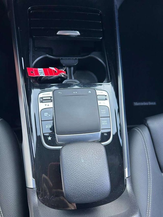 MERCEDES-BENZ GLB 180 - X247 2019 180 D SPORT 8G-DCT - foto 11
