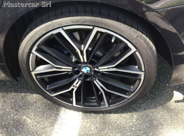 BMW 545 G30 BERLINA LCI 545E XDRIVE MSPO - foto 4