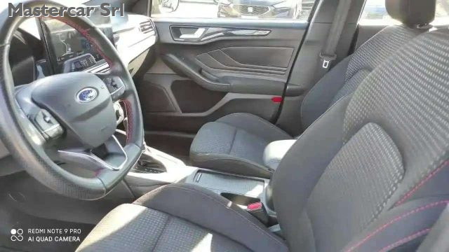 FORD FOCUS SW 1.0 E/BOOST H ST-LINE DESIGN  - foto 11