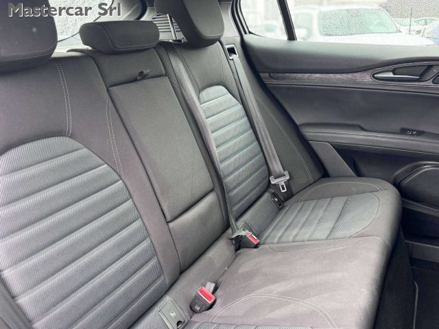 ALFA ROMEO STELVIO STELVIO 2023 2.2 T SUPER Q4 210C - foto 15