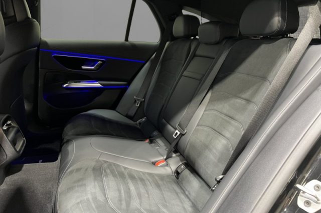 MERCEDES-BENZ E 220 D MILD HYBRID 4MATIC S.W. AMG LI - foto 8