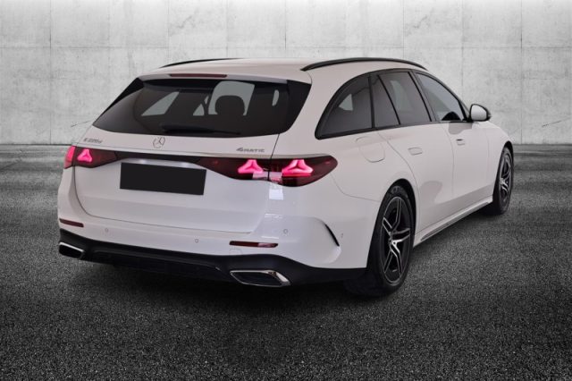 MERCEDES-BENZ E 220 D MILD HYBRID 4MATIC S.W. AMG LI - foto 4