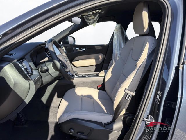 VOLVO XC60 B5 AWD MILD HYBRID BENZINA CORE - foto 9