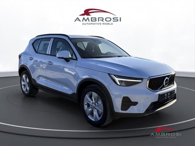VOLVO XC40 B3 MILD HYBRID BENZINA ESSENTIAL - foto 2