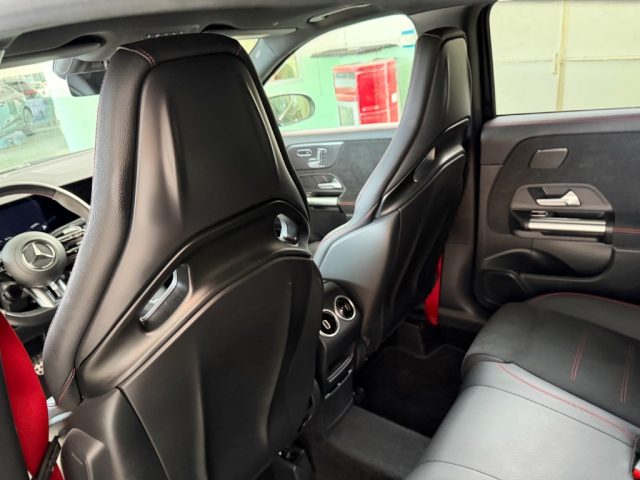 MERCEDES-BENZ GLA 35 AMG 4MATIC  PREMIUM - foto 9