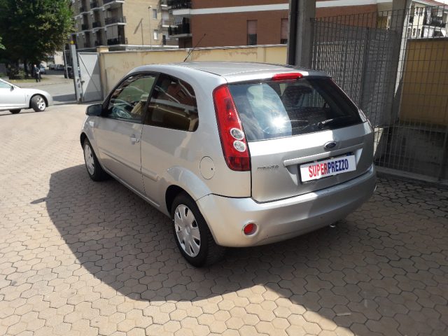 FORD FIESTA 1.2 - foto 6