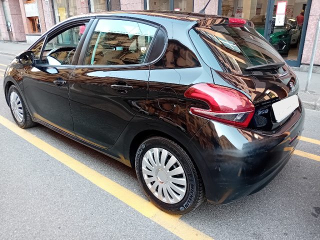 PEUGEOT 208 1.2 - foto 6