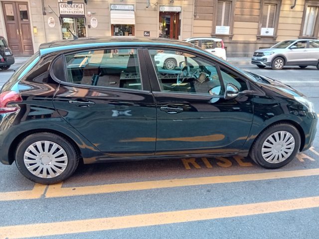 PEUGEOT 208 1.2 - foto 8