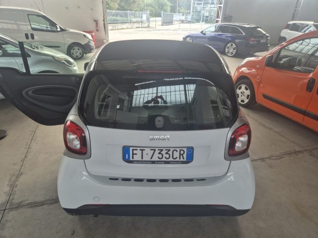 SMART FORTWO 70 1.0 TWINAMIC BRABUS STYLE - foto 6
