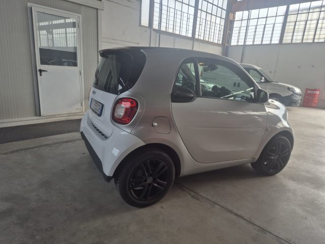 SMART FORTWO 70 1.0 TWINAMIC BRABUS STYLE - foto 8