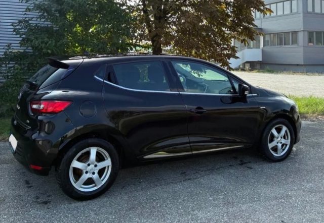 RENAULT CLIO 1.5 - foto 9