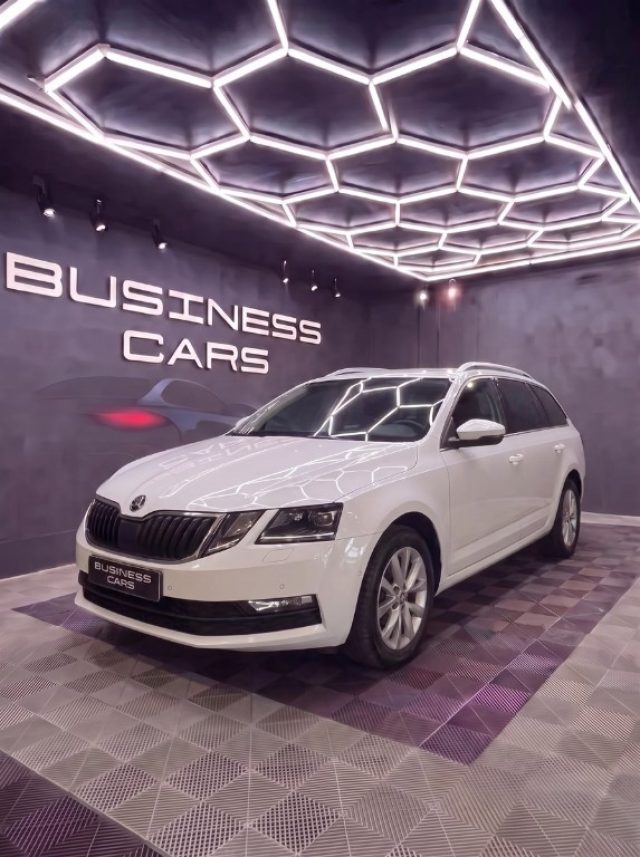 SKODA OCTAVIA 1.5 DSG WAGON AMBITION G-TEC
