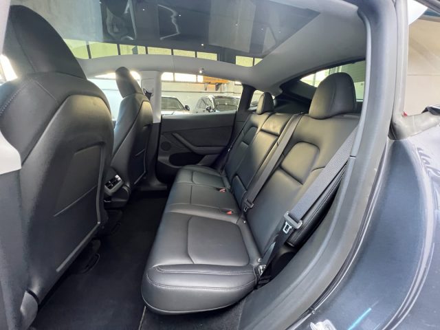 TESLA MODEL Y LONG RANGE AWD - foto 22