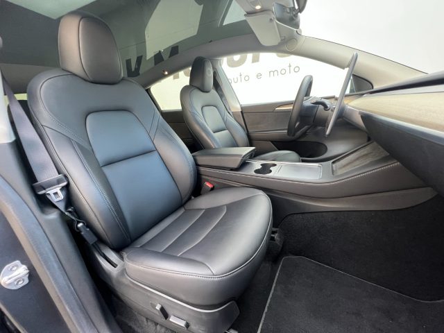 TESLA MODEL Y LONG RANGE AWD - foto 11