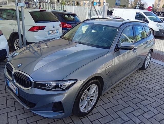BMW 320 E TOURING - foto 12