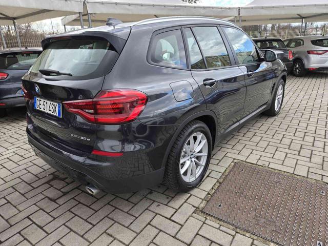 BMW X3 XDRIVE30E - foto 9
