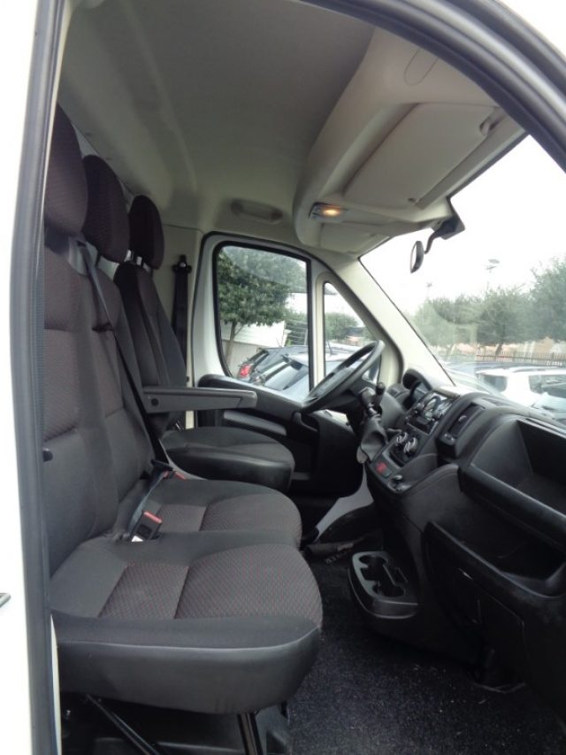 PEUGEOT BOXER 435 2200 BLUEHDI 140CV FURGONATO - foto 8