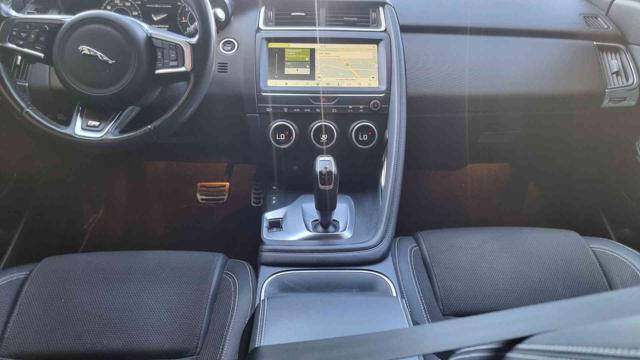 JAGUAR E-PACE 2.0D 150 CV AWD AUT. R-DYNAMIC - foto 14
