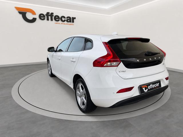 VOLVO V40 D2 KINETIC - foto 4