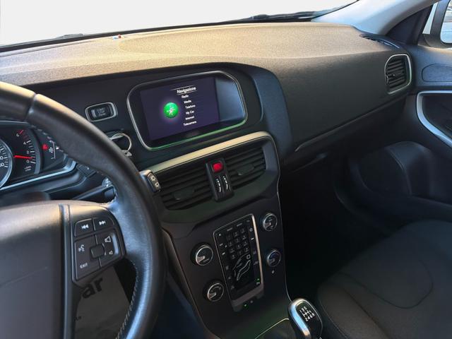 VOLVO V40 D2 KINETIC - foto 10